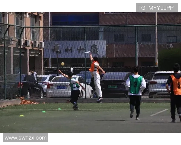 广州飞盘队如何通过快攻革新提升比赛效率与团队协作能力